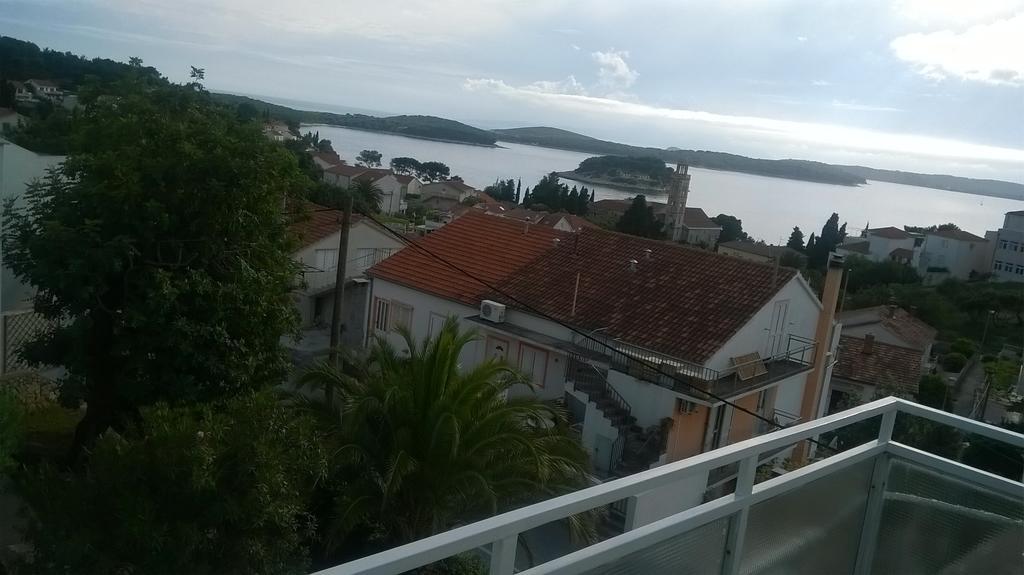 Apartments Jaksa Hvar Town Exterior photo